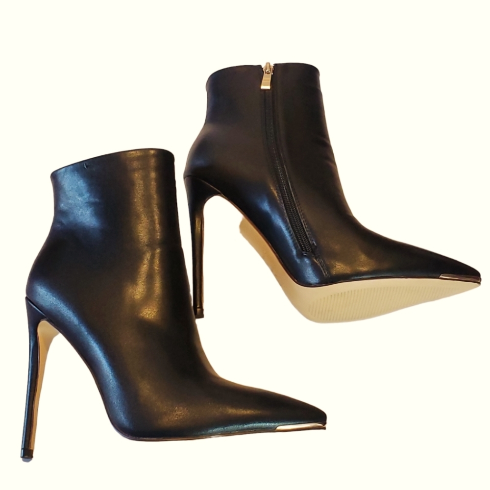 AUROTTI BLACK ANKLE BOOT STILLETTO 9